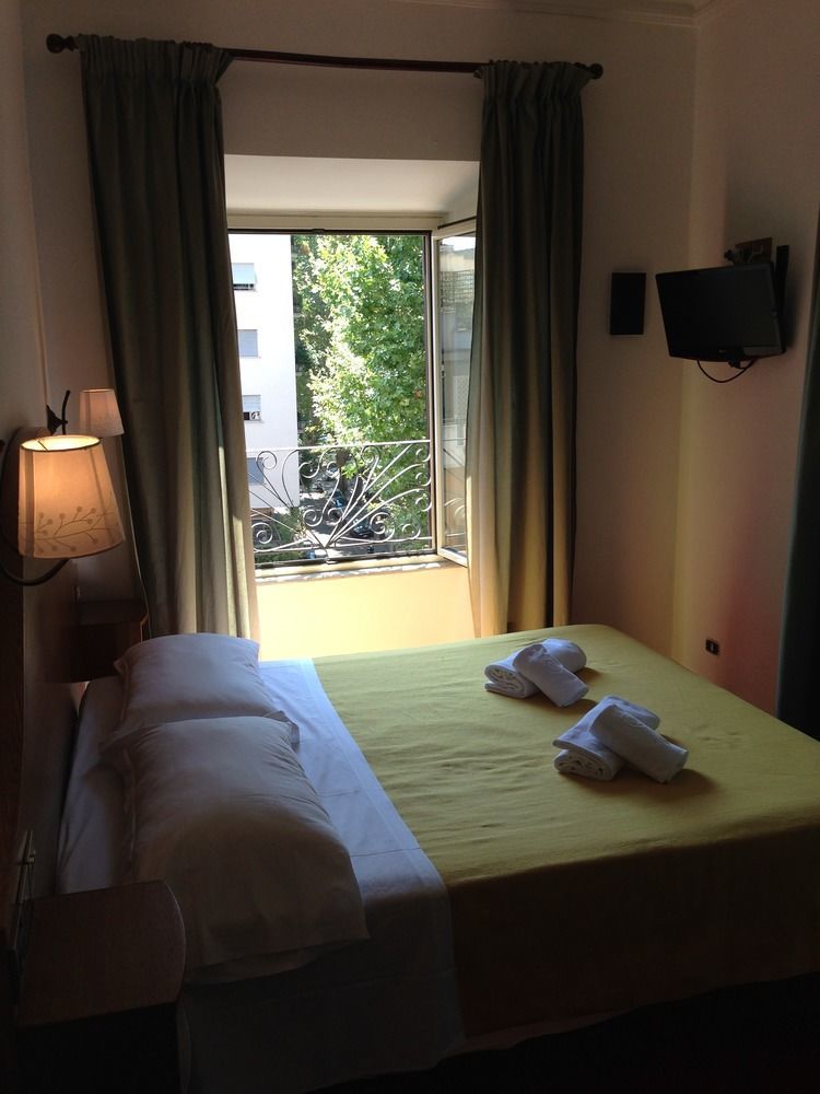 New Paradise Roma Ngoại thất bức ảnh